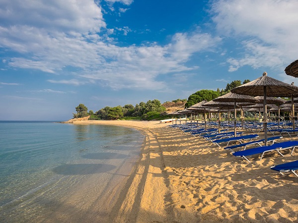 Lagomandra_Hotel_SPA_beach2