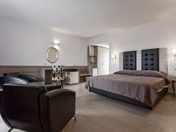 Lagomandra_Hotel_SPA_room1