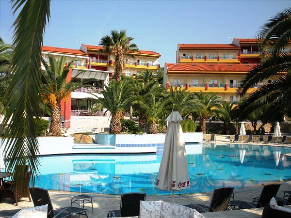 Lagomandra_Hotel_SPA_view1