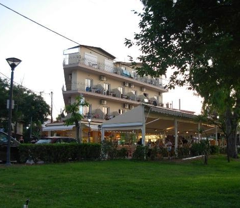 Plaza_Hotel_Hanioti_view3
